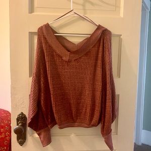Long sleeve light maroon sweater